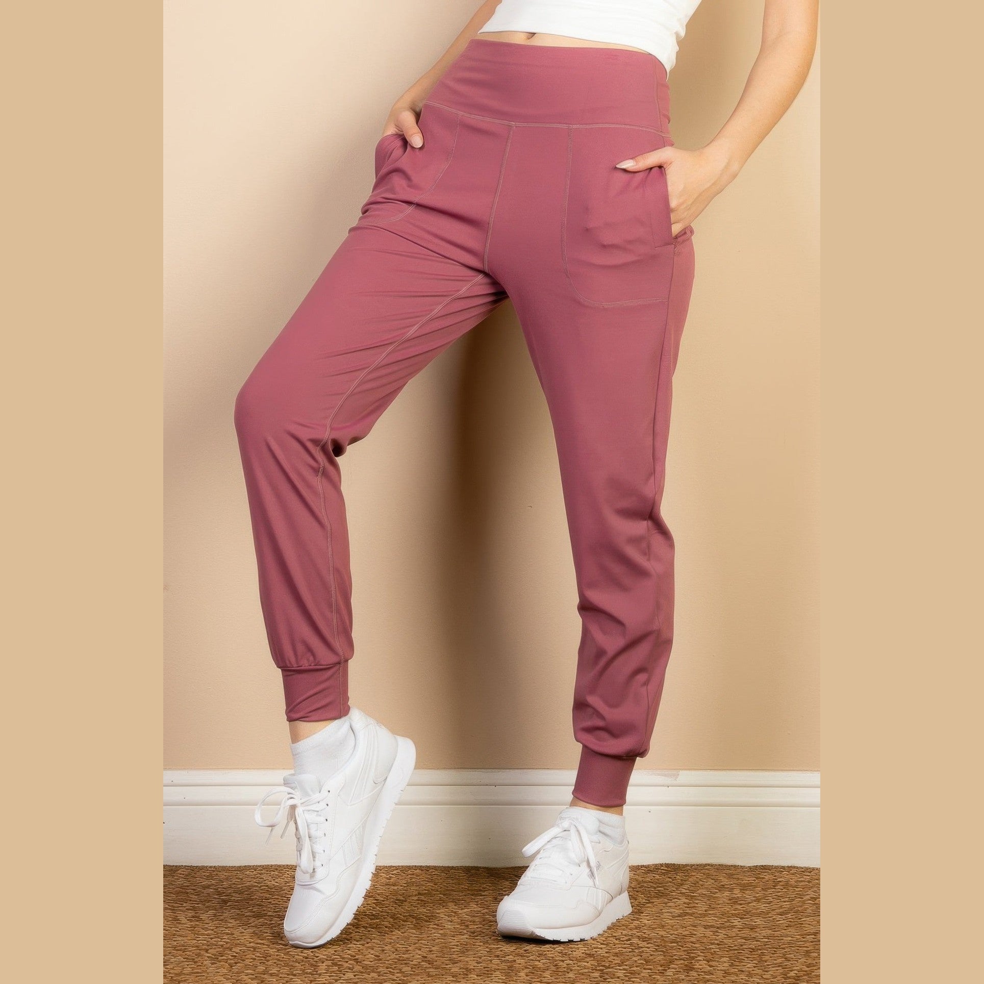 VacationGrabs women’s comfortable travel joggers in mauve with pockets and elastic cuffs