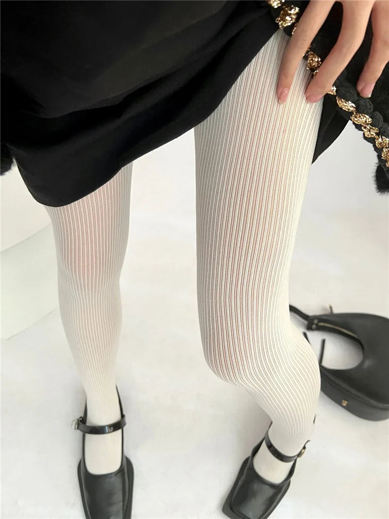 White compression pantyhose varicose veins for improved leg support