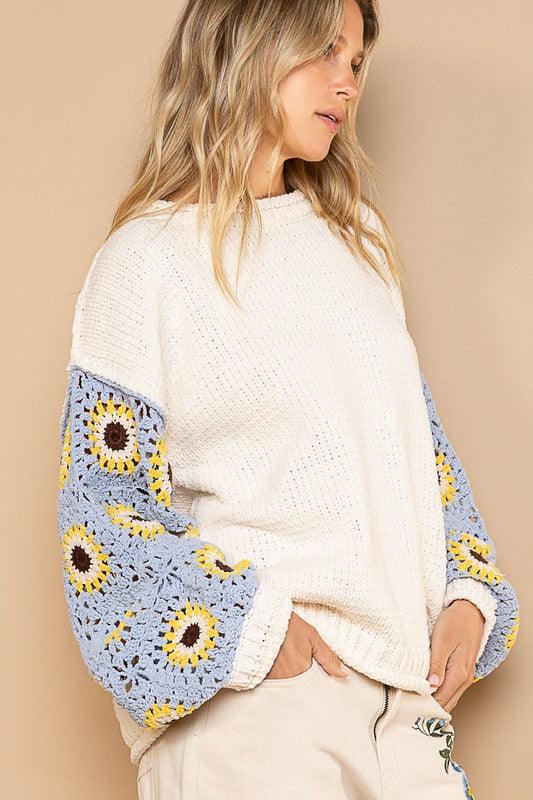 Women's Sweaters Contrast Square Pattern Sleeves Pullover Sweater