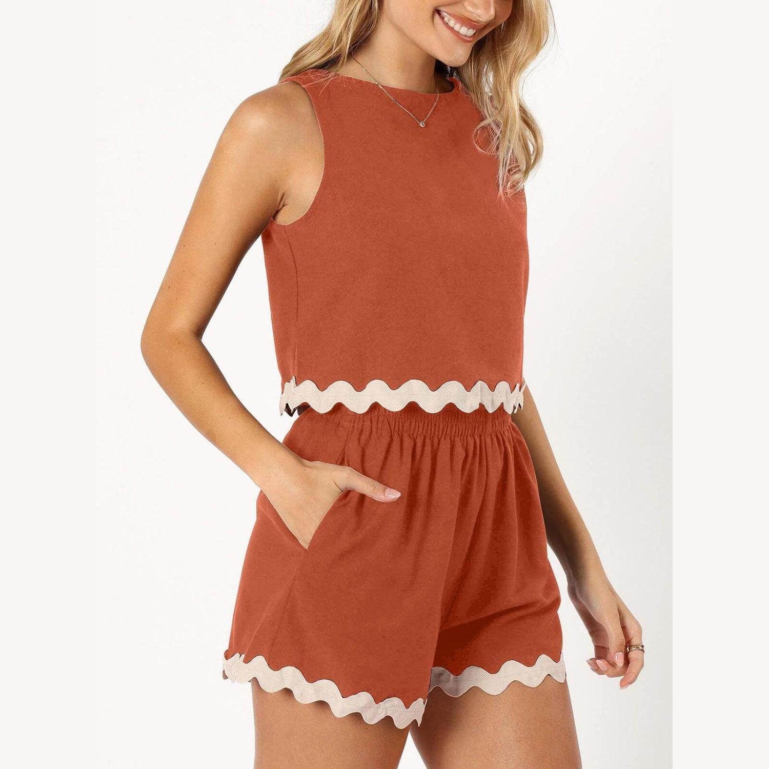 Contrast Trim Round Neck Top and Shorts Set - VacationGrabs