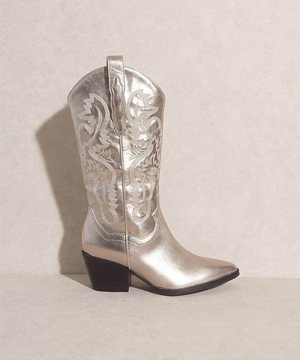 Women's silver cowboy western boots, elegant design for stylish outfits