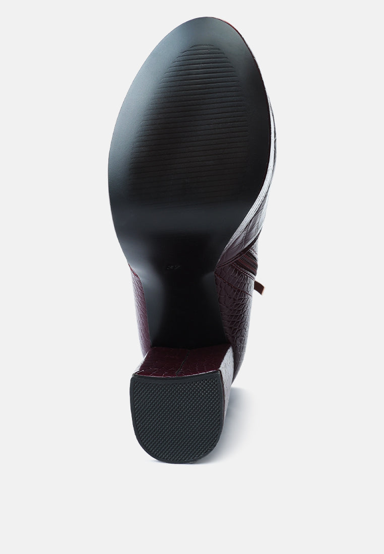 Sole view of London Rag croc pattern ankle boots with stylish design and comfortable fit