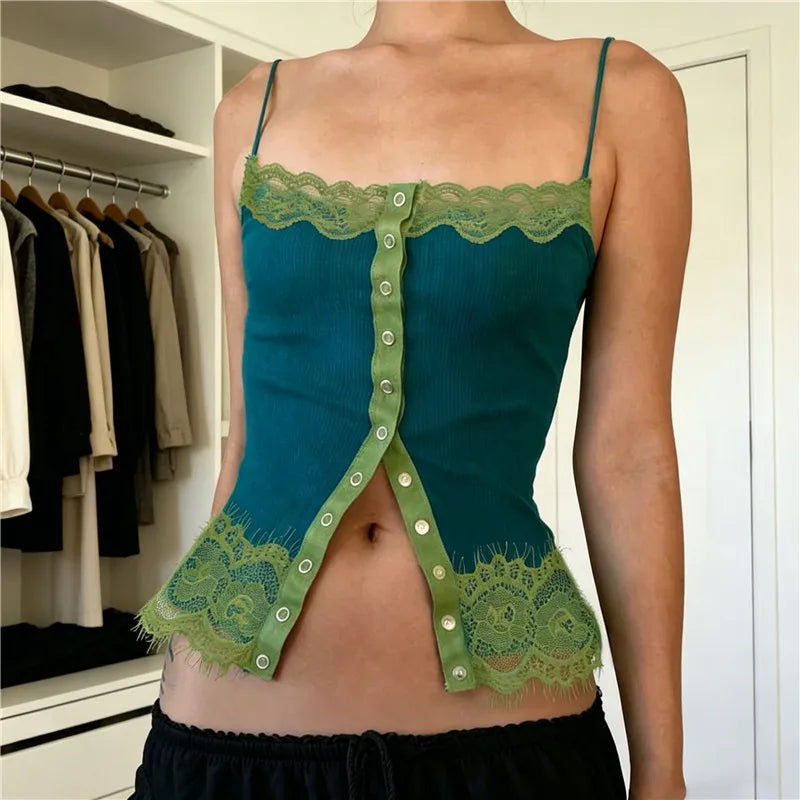Women's green lace crop top, casual summer outfit for daily wear