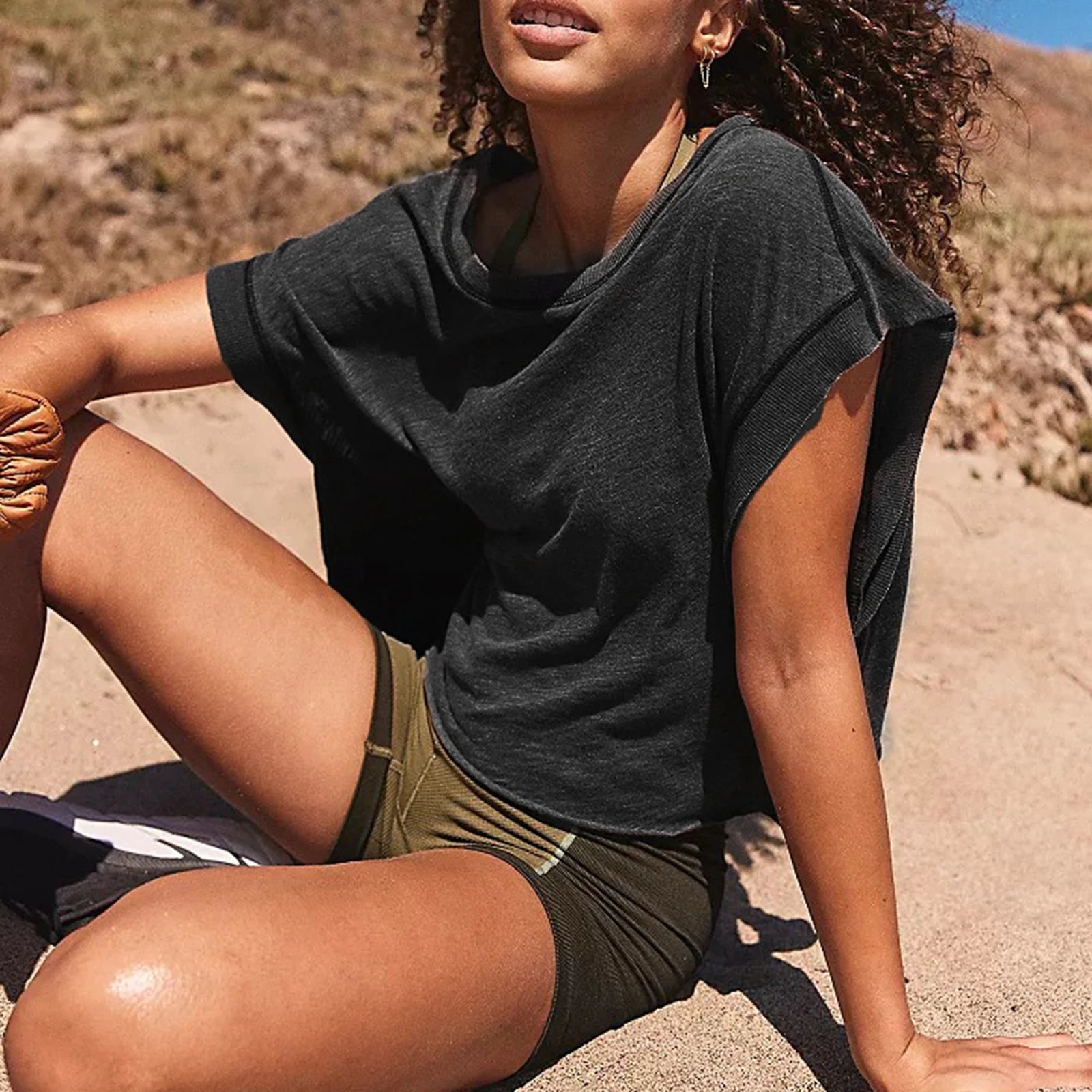 Women's gray crop tops, soft cotton, perfect for warm-weather outings