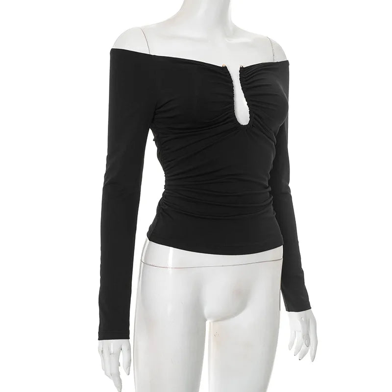 Women's black crop tops, fitted design, perfect for casual outings