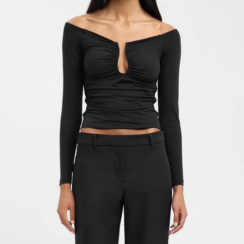 Women's black crop tops, stretchy material, perfect for casual outings