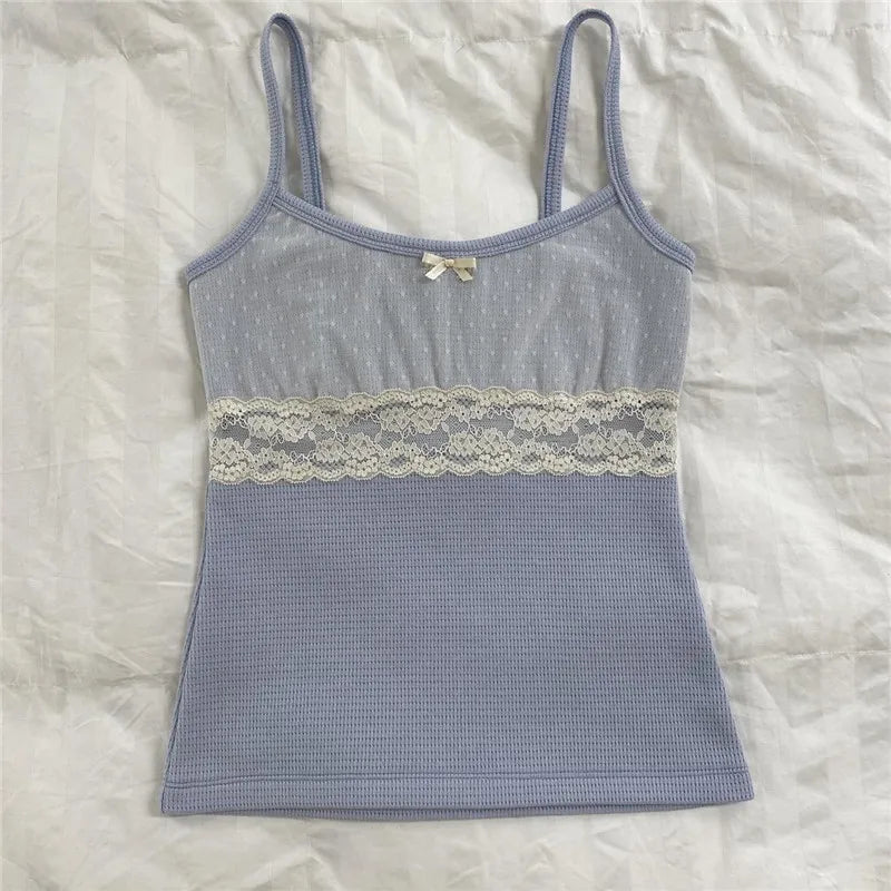 Women's blue crop tops with lace trim for casual outings