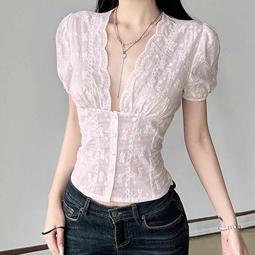 Women's pink crop tops with puff sleeves for casual outings