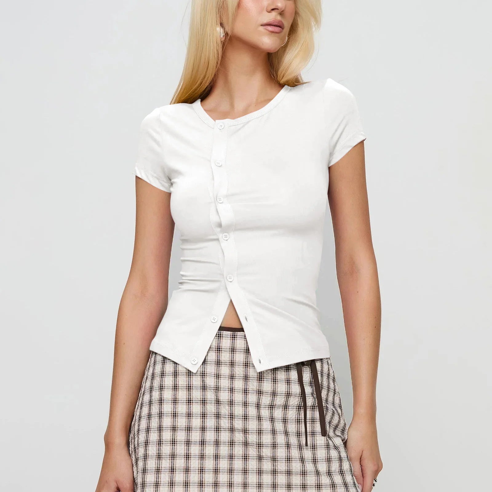 Women's white crop tops, button-front style, perfect for casual outings