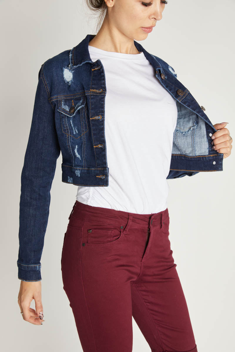 Women's cropped dad sherpa trucker jacket in blue denim, casual wear