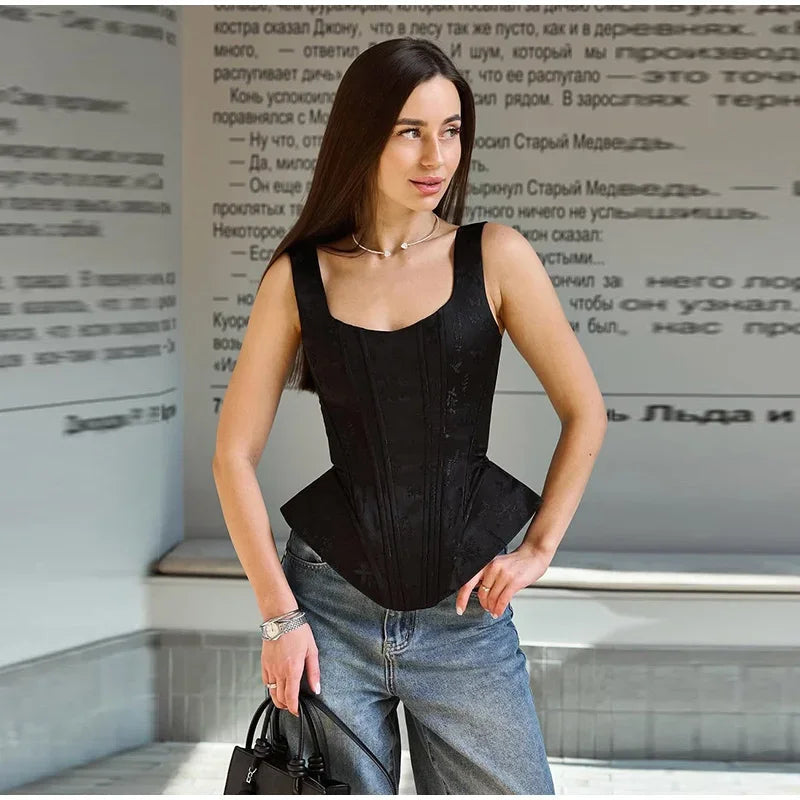 women's black cropped top, tailored fabric, stylish urban wear