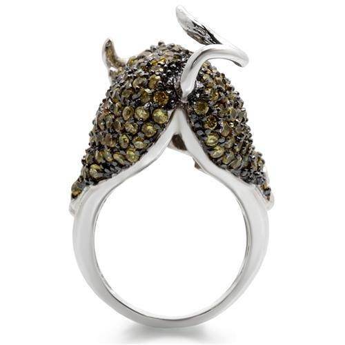 Stunning crystal rhinestone bull ring designed for fashionable women, featuring intricate detailing.