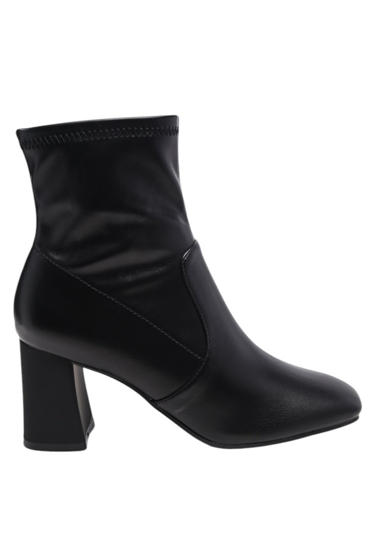 Daffofil Block Heeled Ankle Boots