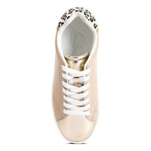 Dory fashion sneakers in beige with leopard print accents and classic lace-up design