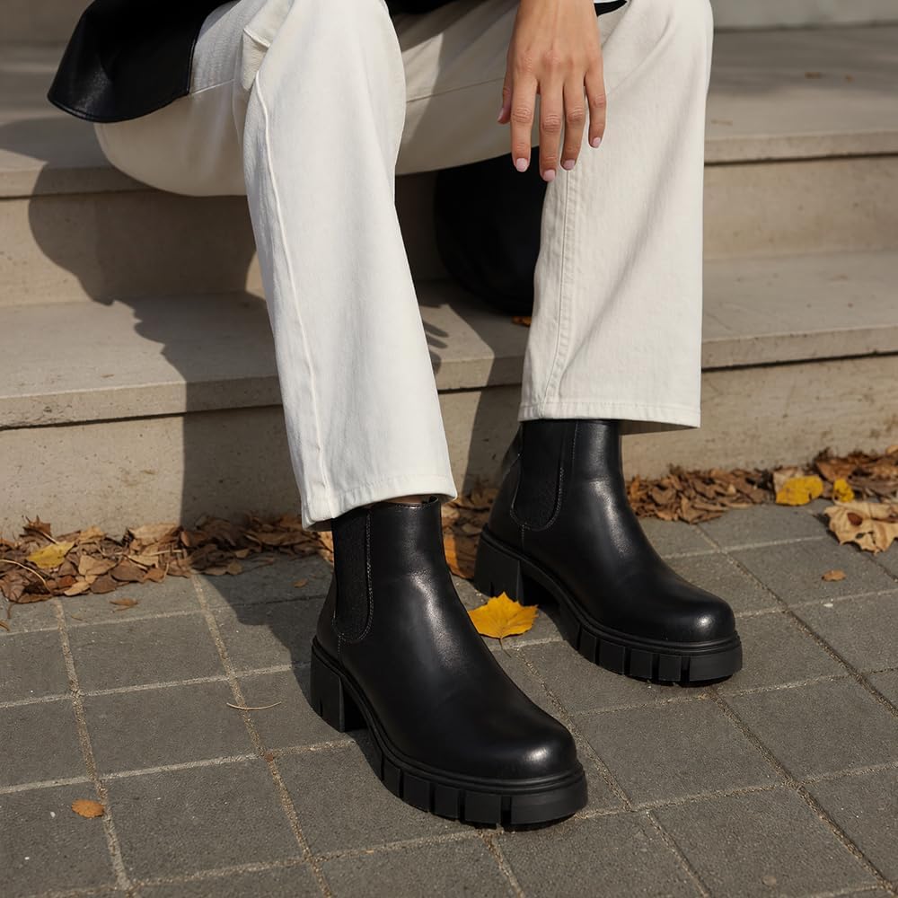 DREAM PAIRS Women's Elastic Chelsea Ankle Boots – side profile
