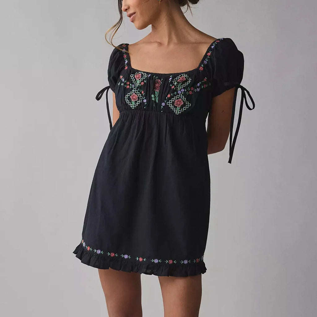 Women's black embroidered dress for the summer, perfect for casual outings