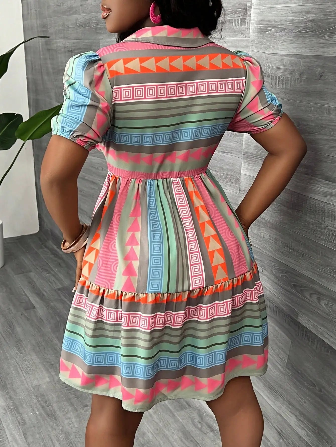 Women's colorful short-sleeve dress for the summer, lightweight fabric