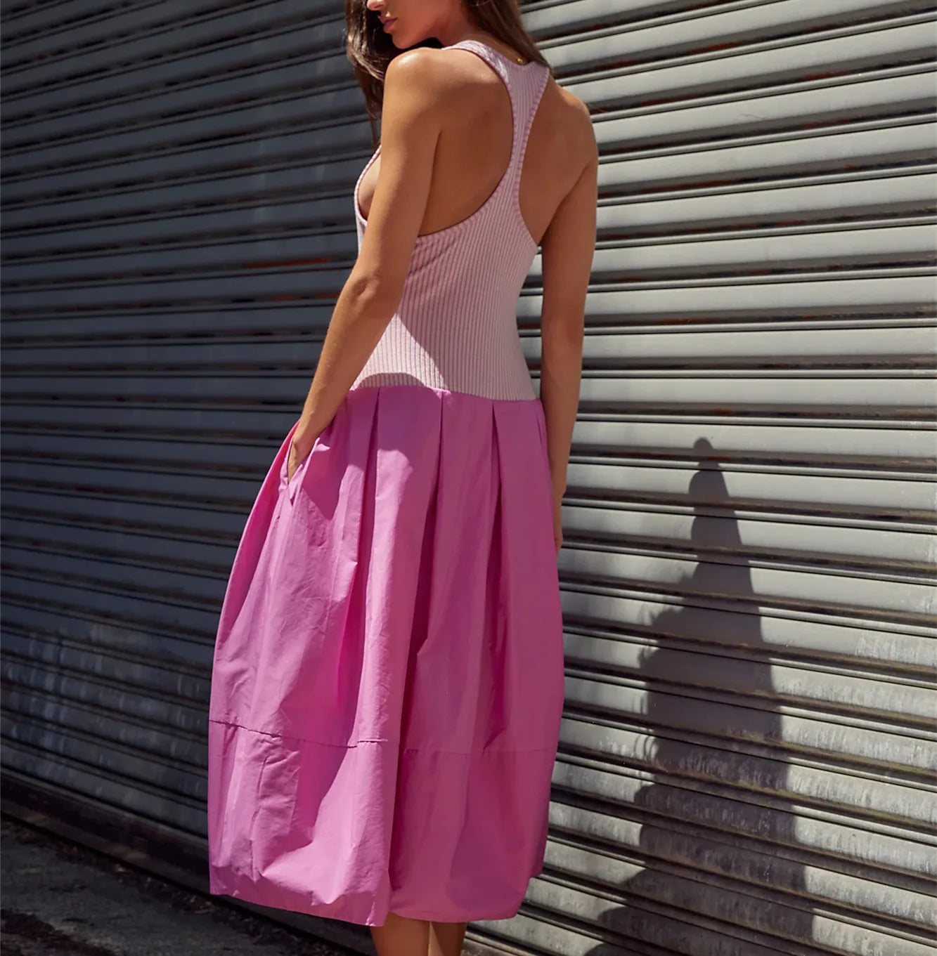 Women's two-tone pink dress for the summer, perfect for casual outings