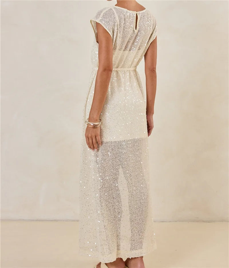 Elegant white summer dress for the summer, perfect for beach outings
