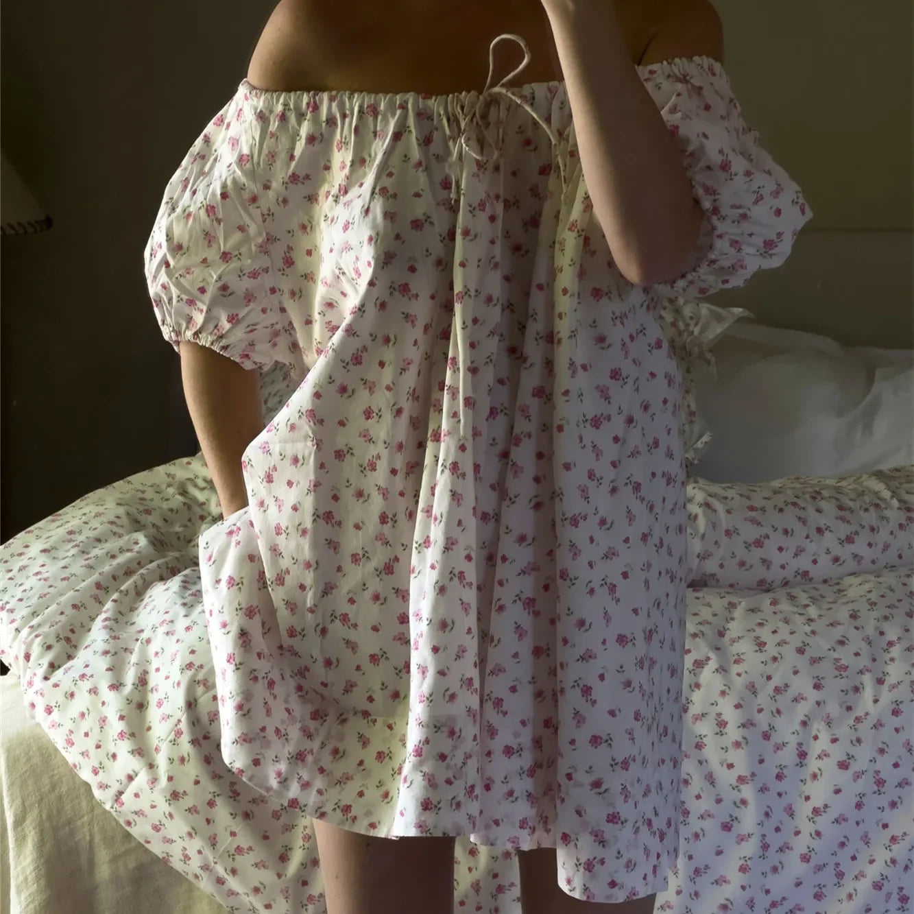 Women's mini dress in floral print, lightweight cotton for casual wear