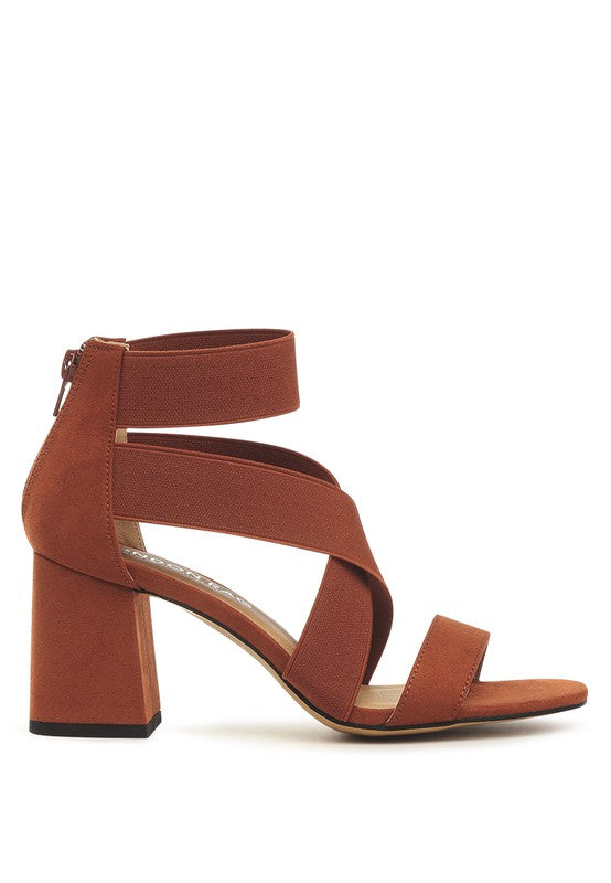 Women's brown strappy sandals for travel with block heel