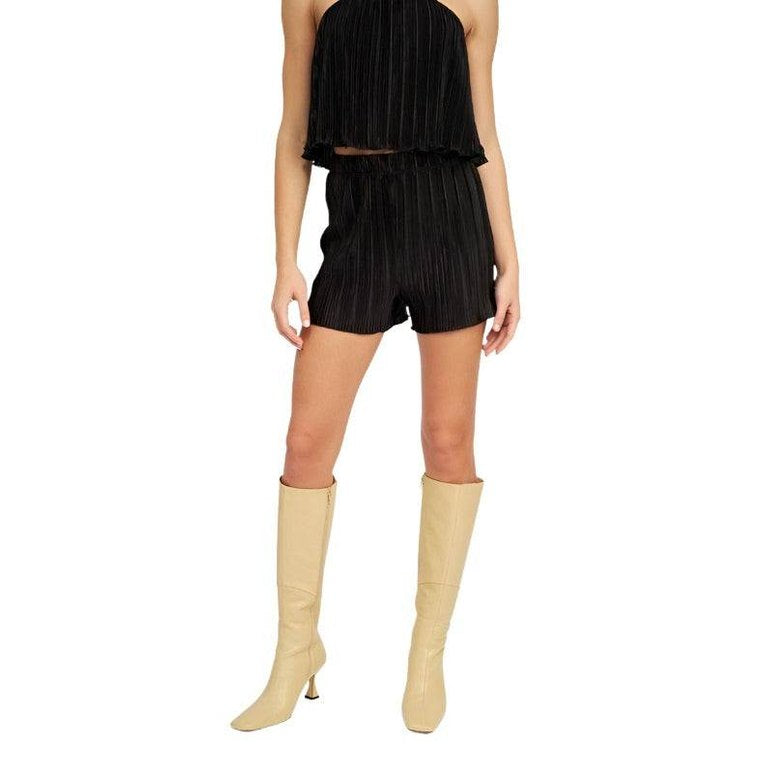 Women's Emory Park elastic waistband shorts in black with a stylish pleated design