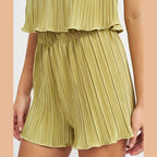 Emory Park Women's pleated shorts with an elastic waistband shorts in a stylish green color