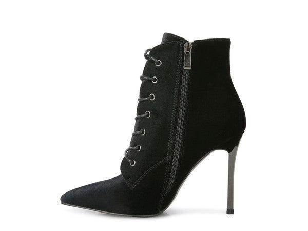 Rag Company elegant high heeled boots in black with lace-up design and zipper closure