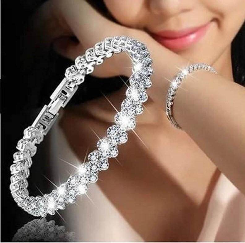 Elegant vacation jewelry bracelet with shimmering crystals, perfect for special occasions and beach outings