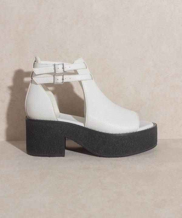 Oasis Society Elizabeth strapped sandals in white with double buckle design and chunky black sole