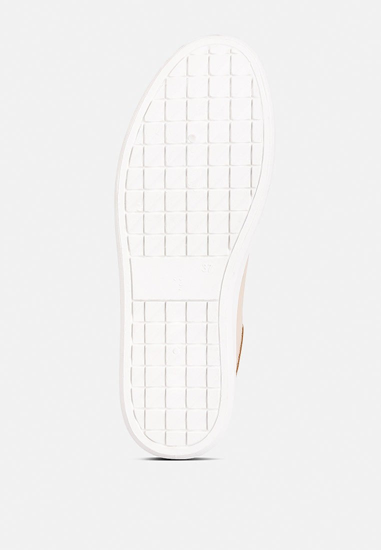 Enora Comfortable Lace Up Sneakers