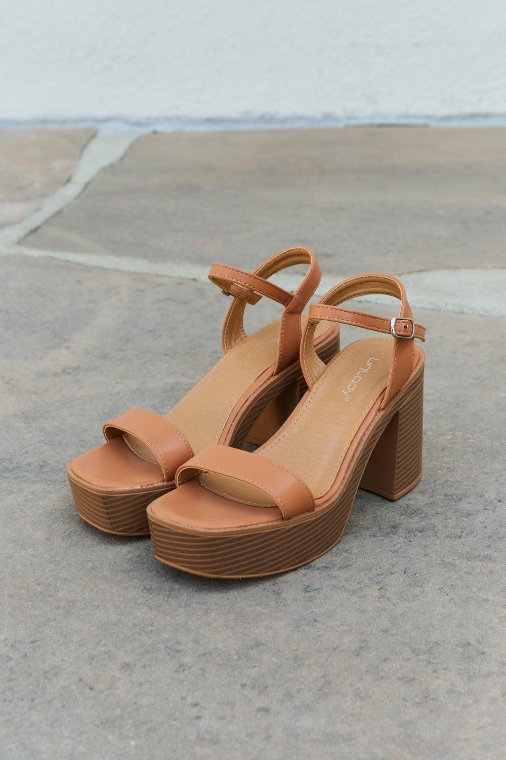 Women's Shoes - Sandals Cognac Platform Heel Sandals