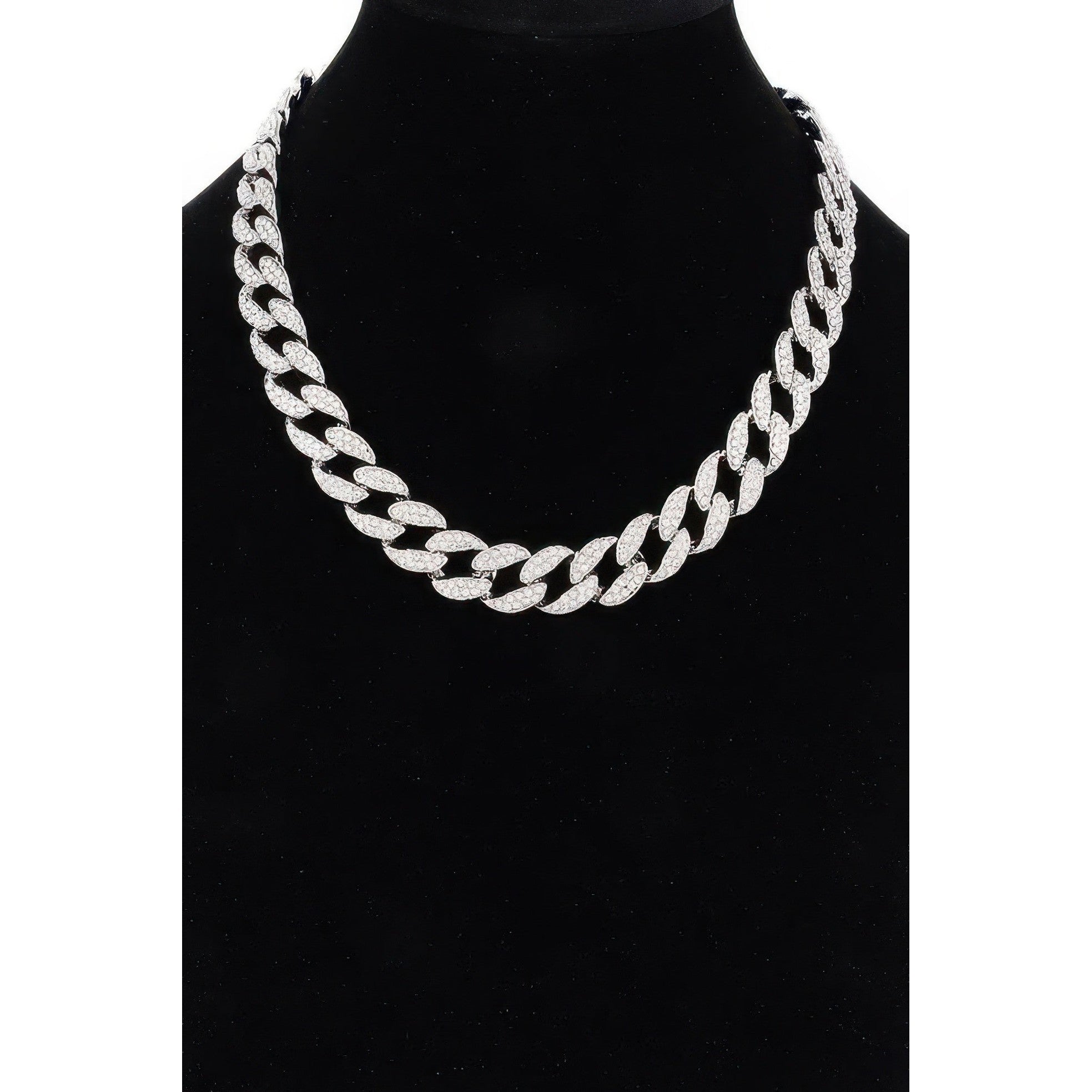 VacationGrabs men's fashion hammered chain necklace with silver textured links on black display