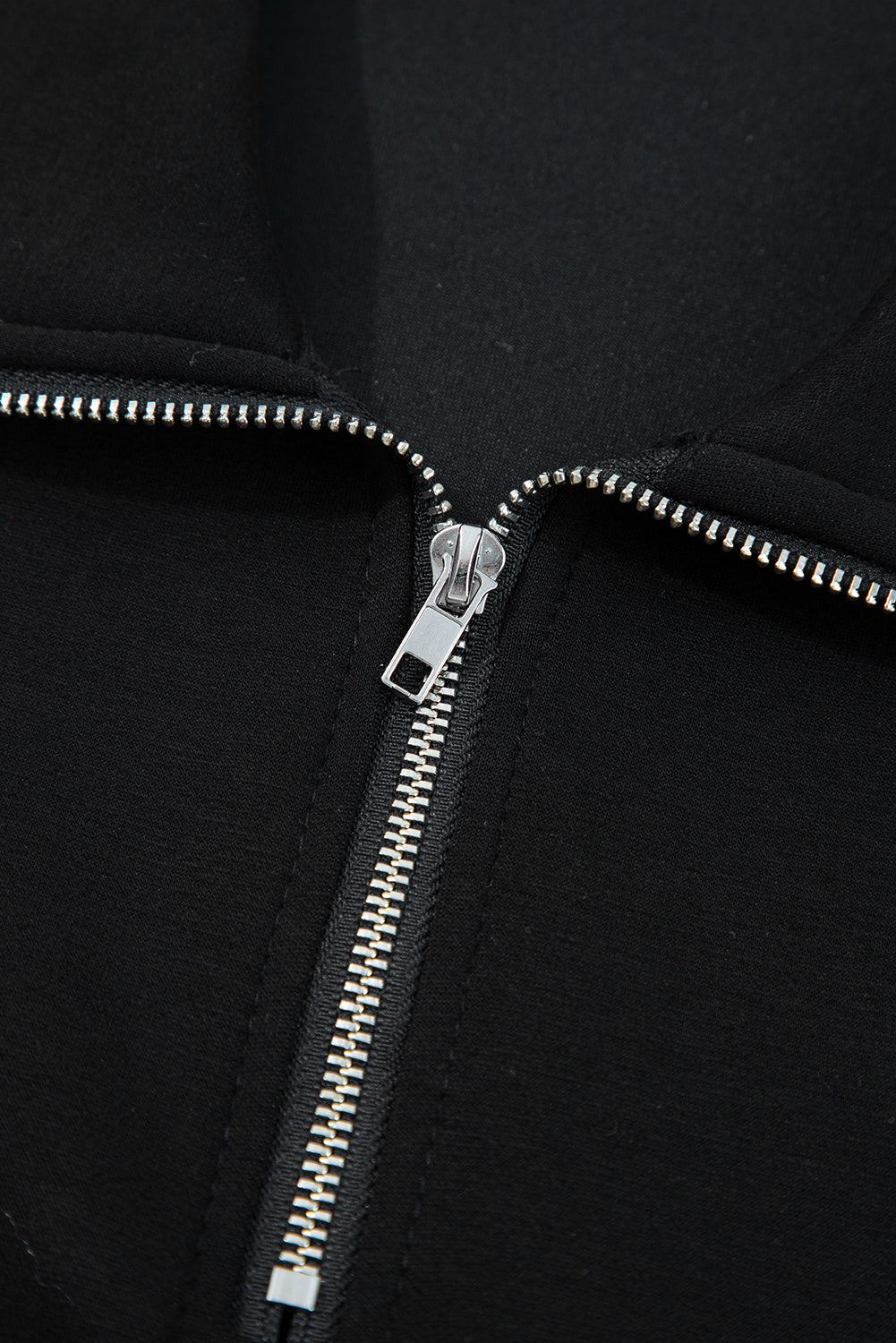 Ensemble pull col zippé et pantalon à cordon de serrage