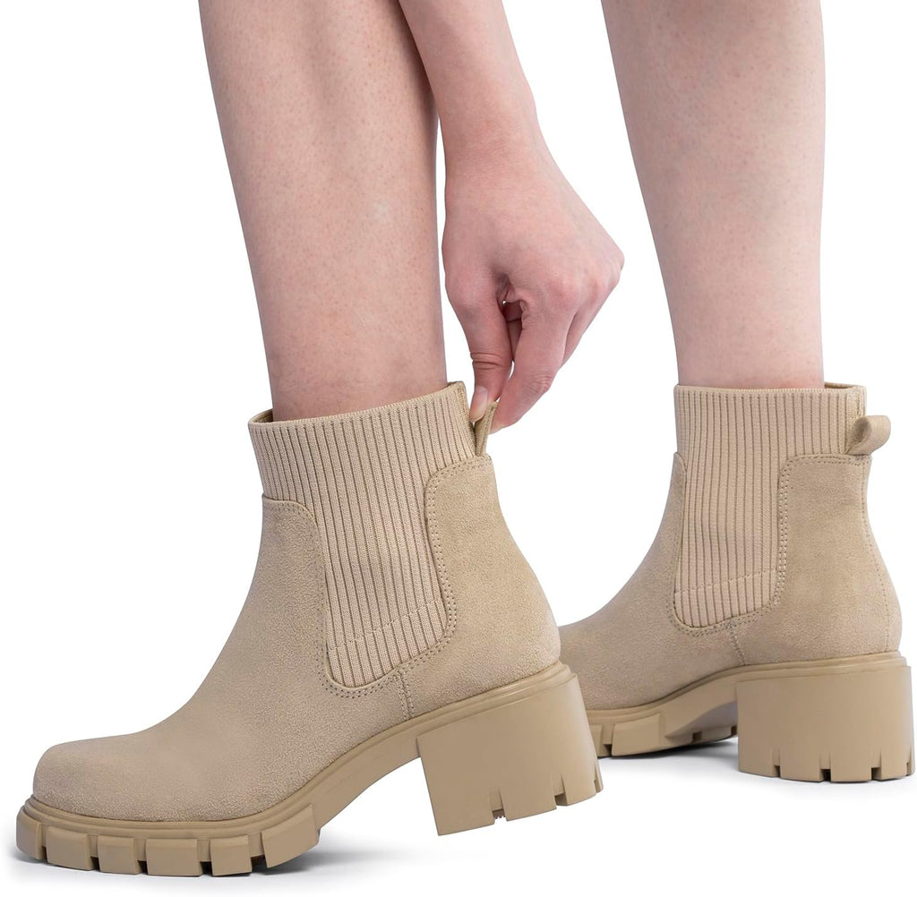 FITORY Women's Chelsea Boots Winter Fall Ankle Booties Ladies Chunky Heel – sole and heel detail