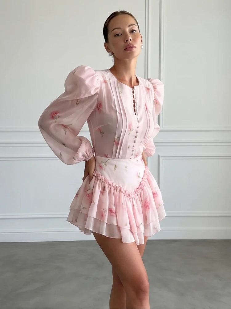 Floral dress dress in pink chiffon, perfect for summer outings