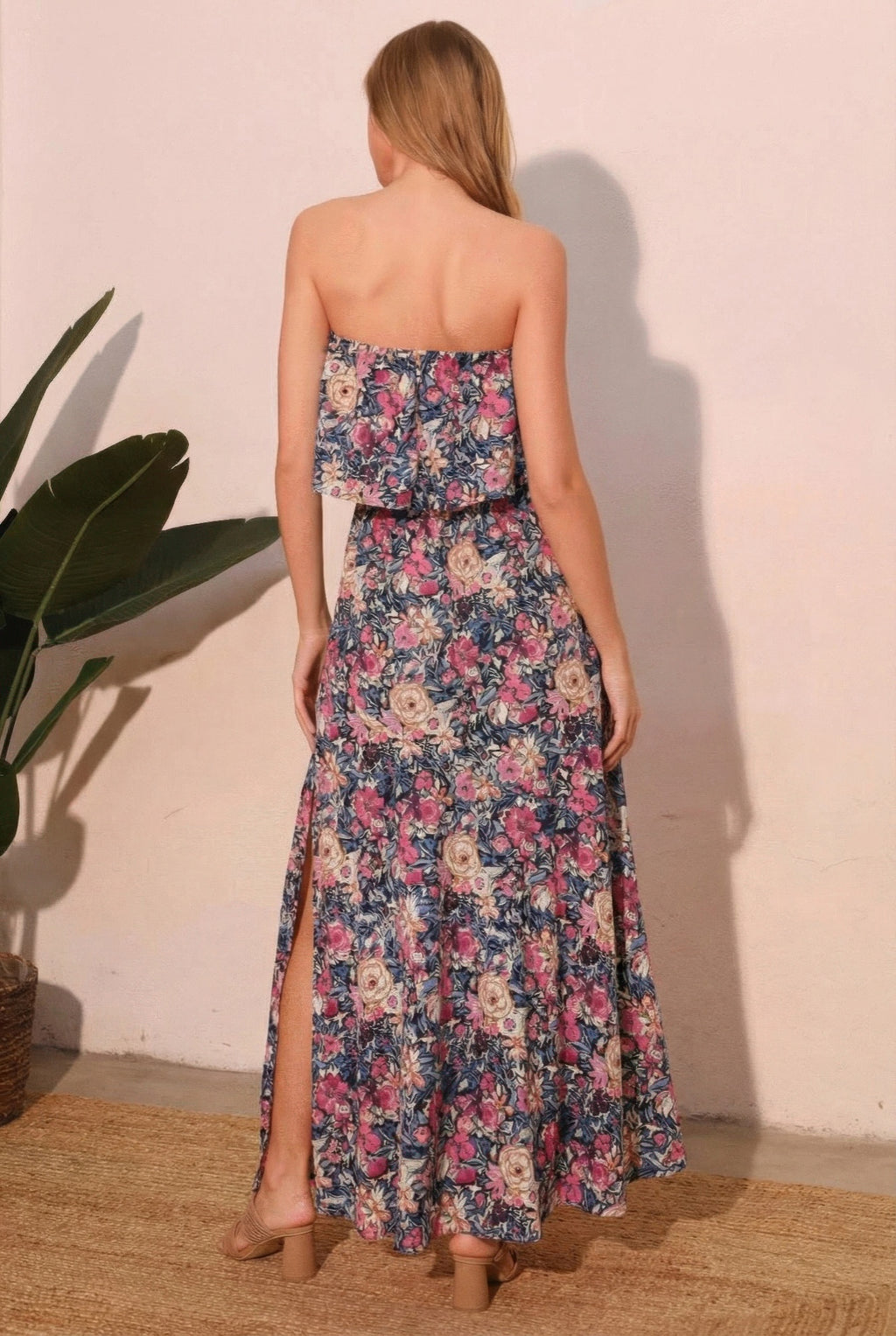 Floral strapless women’s maxi dress, perfect for summer outings.
