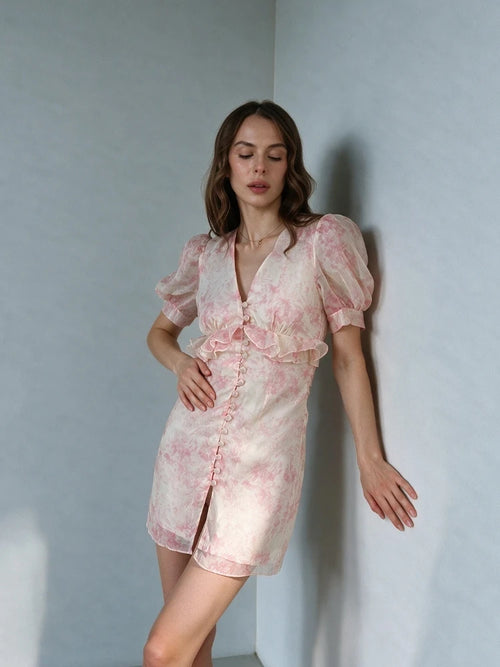 Floral mini dress in pink, perfect for summer outings