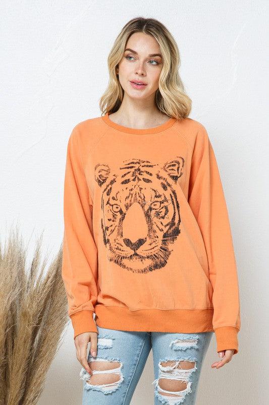 Women's Sweatshirts & Hoodies French Terry Tiger Studded Star Graphic Sweatshirt
