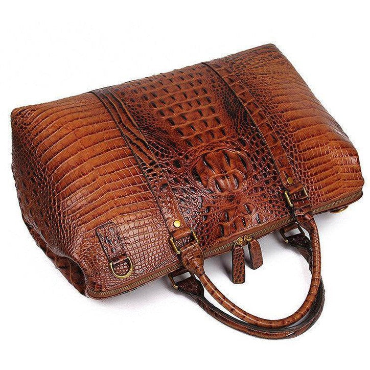 Genuine leather shoulder bag with a stylish crocodile pattern and spacious design for all occasions