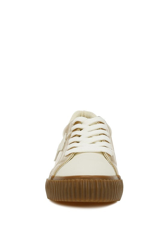Rag Company white sneakers, durable, ideal walking shoes for sightseeing tours