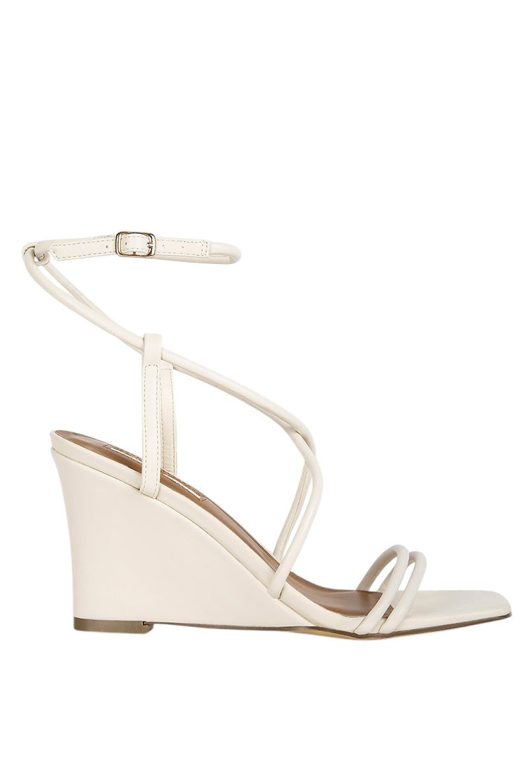 Gram Hunt Ankle Strap Wedge Sandals