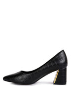 Women's black textured heels, stylish and versatile for travel