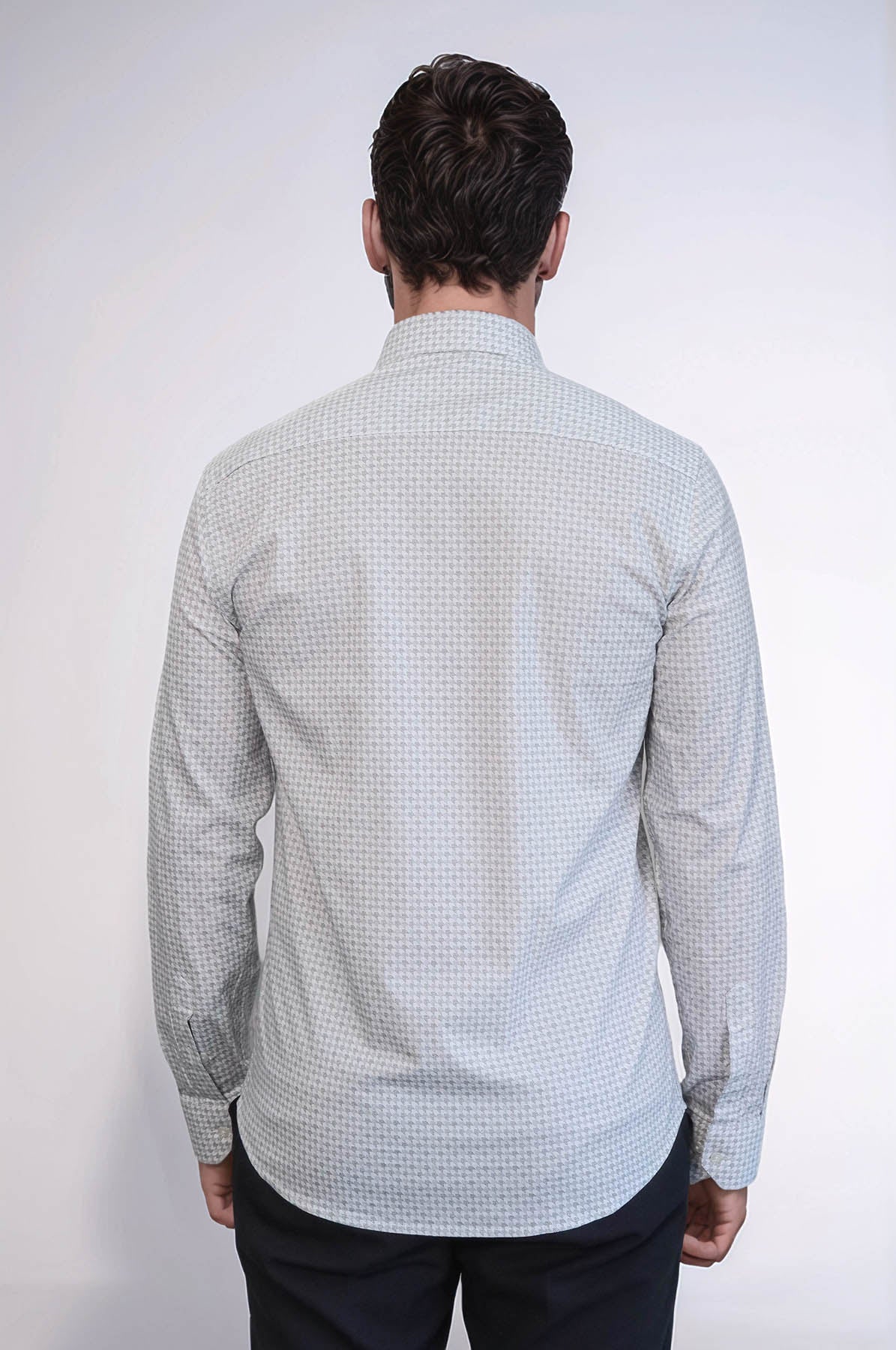Houndstooth Pattern Slim Fit Ecru Men Shirt by Wessi – fabric detail view