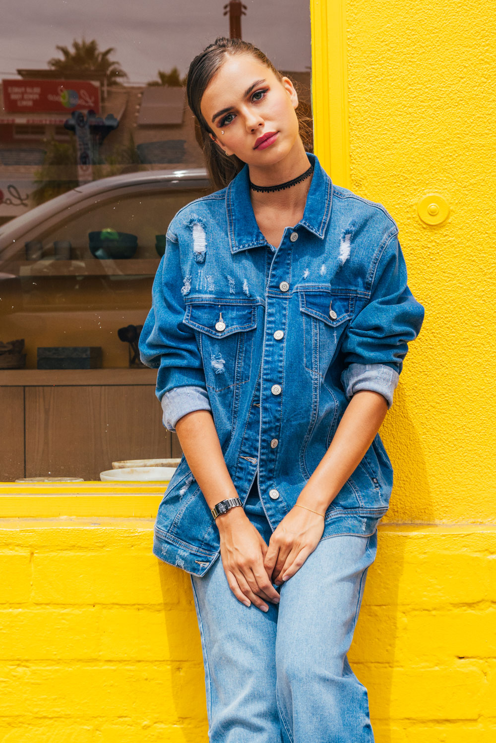 Women's oversized denim jacket for casual street style