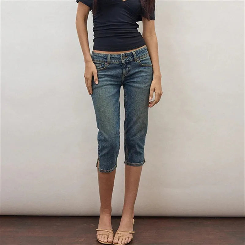 Women's VacationGrabs jeans and capri in blue denim for casual wear