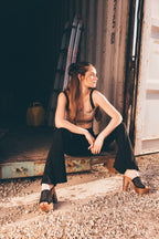 Women's black jeans with flare, perfect for casual outings