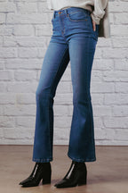 Women's blue jeans with flare, perfect for casual outings
