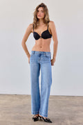 Women's light blue jeans with low rise, casual everyday style