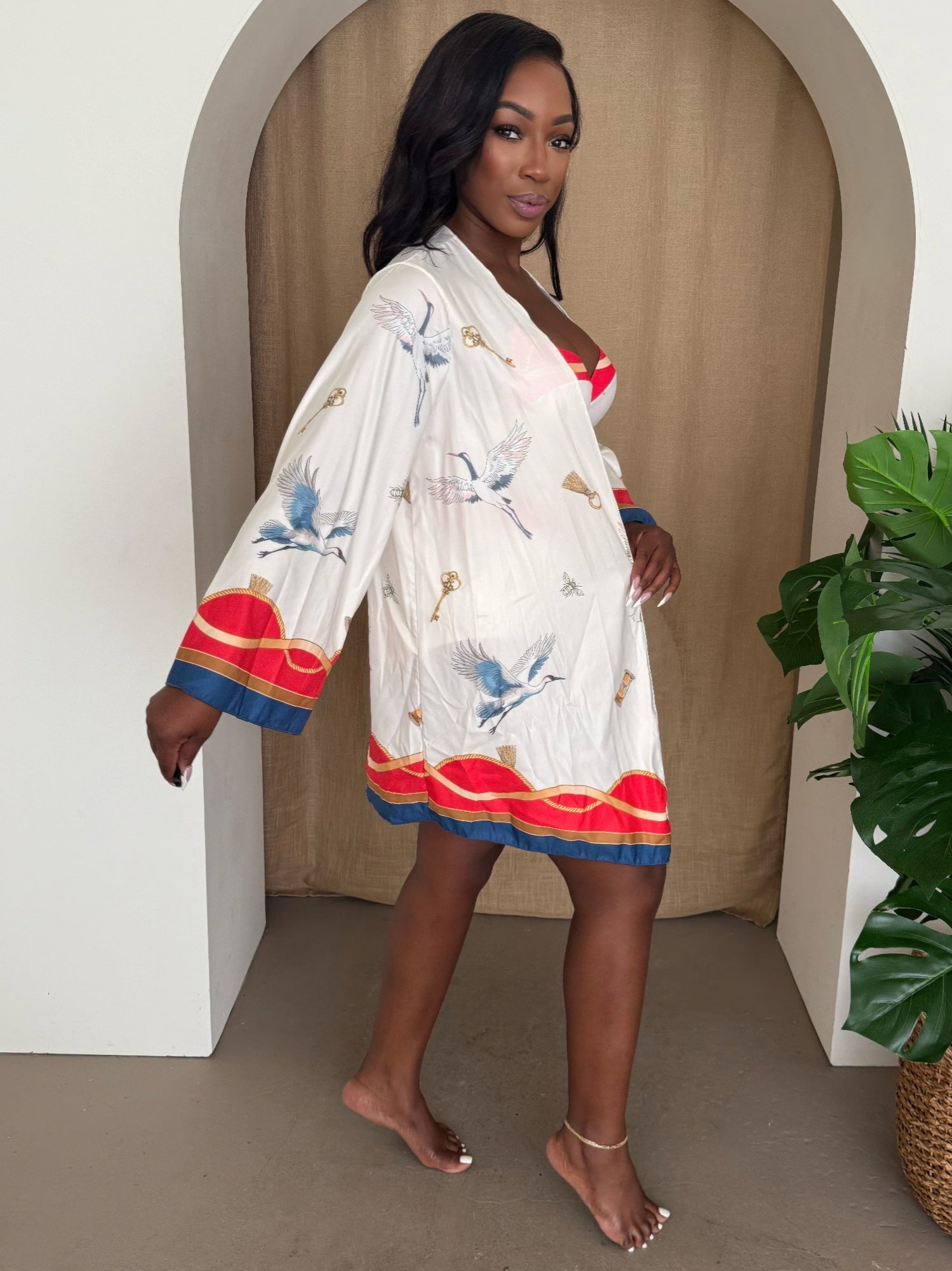 Women's lightweight kimono, floral print, perfect for beach cover-up